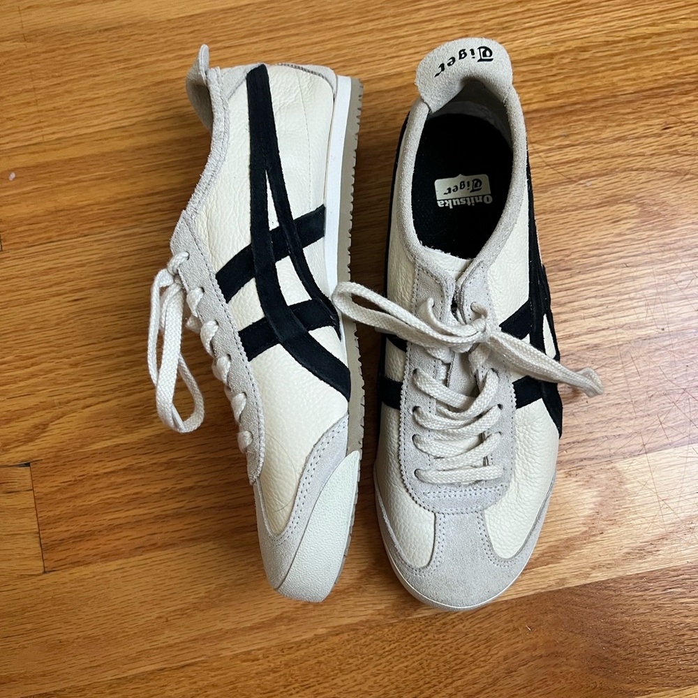 Onitsuka Tiger by Asics Men's White and Black Sneakers